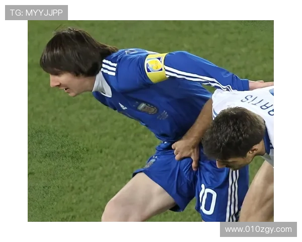 那些足球明星在赛场上的惊人瞬间与意外时刻揭秘 那些足球明星在赛场上的惊人瞬间与意外时刻揭秘