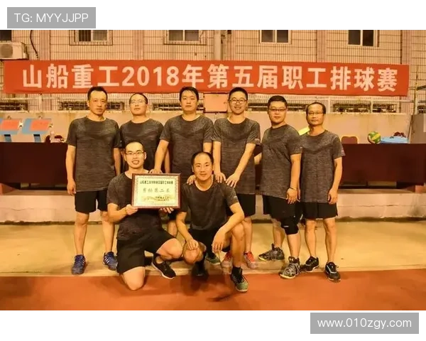 武汉排球队的转换体系探讨与排球战术创新研究